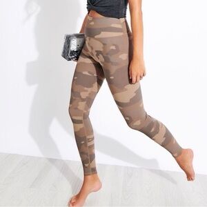 ALO Yoga Camouflage Leggings